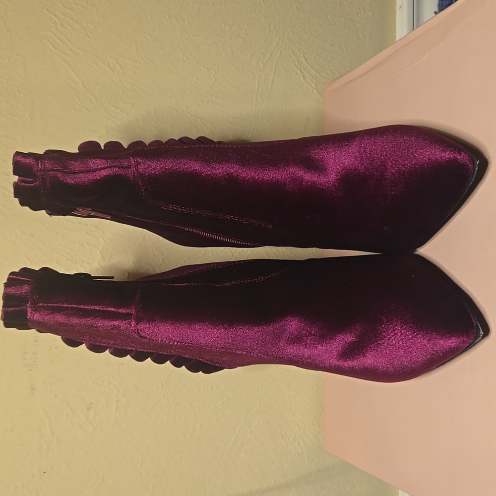 Women's Burgundy Booties
